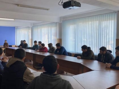 В Дербенте на площадке филиала ДГТУ прошла встреча со студентами