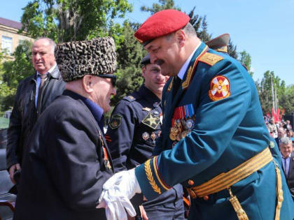 Сергей Меликов поручил расширить меры соцподдержки ветеранов ВОВ