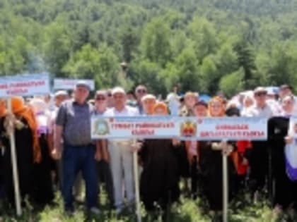 Гумбетовцы приняли участие в Республиканском слёте учителей аварского языка