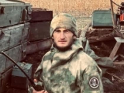 Морпех Хабиб Ухумаев из села Мехельта за мужество досрочно получил звание младшего сержанта
