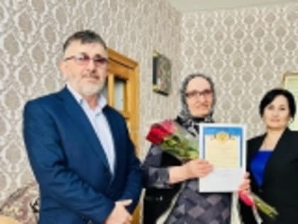 Благодарственными письмами главы Новолакского района отмечены матери, чьи несколько сыновей одновременно находятся на передовой в зоне СВО