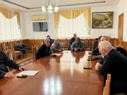 Магомедали Тагиров обсудил актуальные вопросы с главами сельских поселений