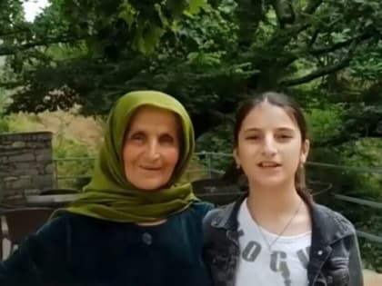 Активисты «Движения первых» Новолакского района приняли участие в поэтическом онлайн-флешмобе ко дню рождения Роберта Рождественского