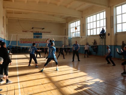 В Казбековском районе прошёл традиционный турнир по волейболу