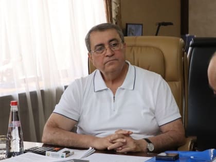 Глава Дербентского района встретился с военнослужащим - участником СВО