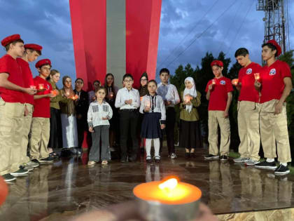 Хасавюртовские школьники зажгли «Свечу памяти» в рамках всероссийской акции