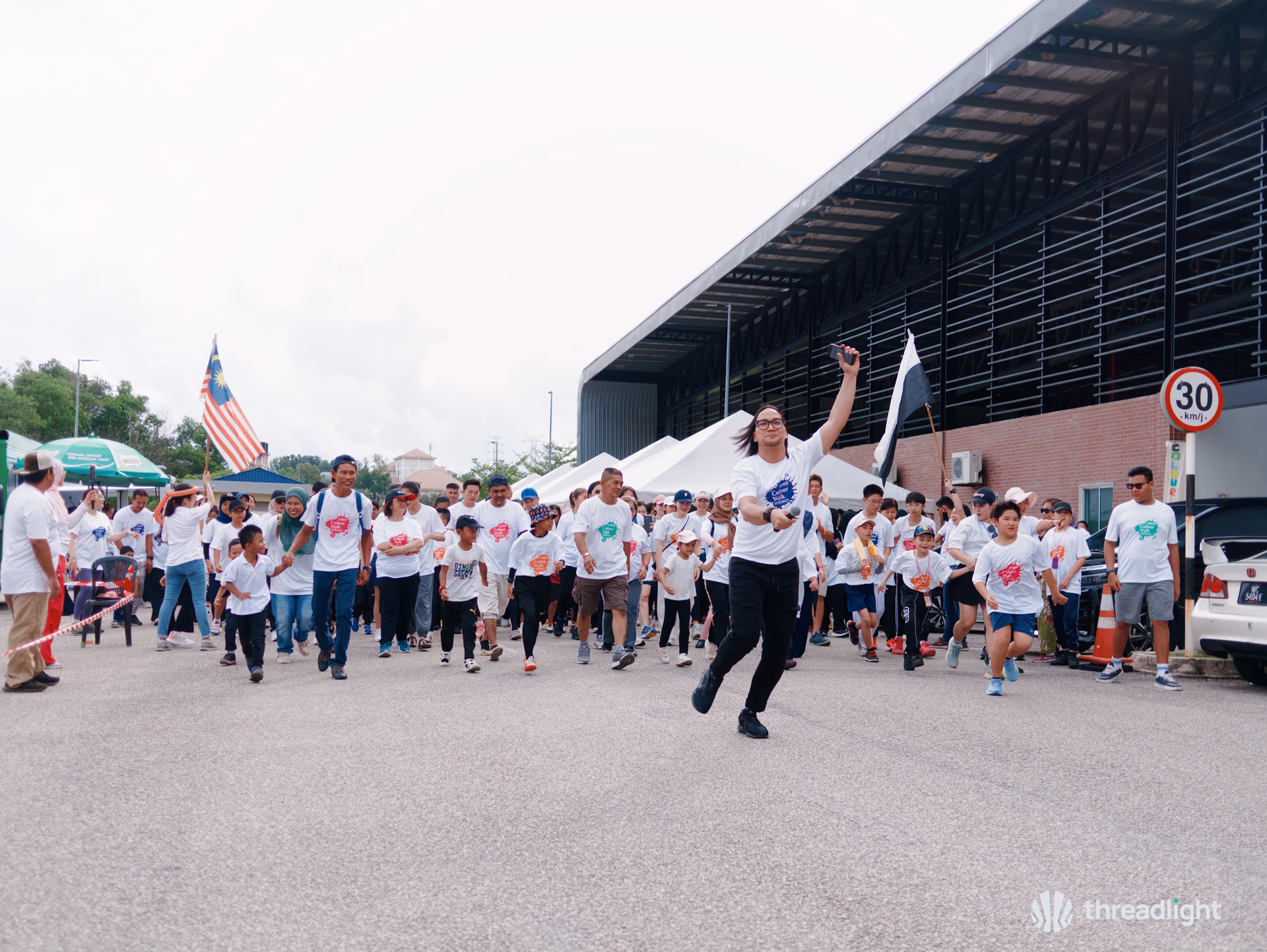 Colour Walk & Mega Picnic 12