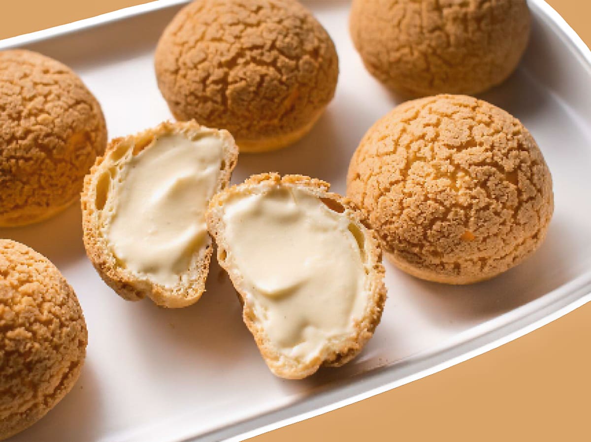 Social media presence của macaron và bánh su kem