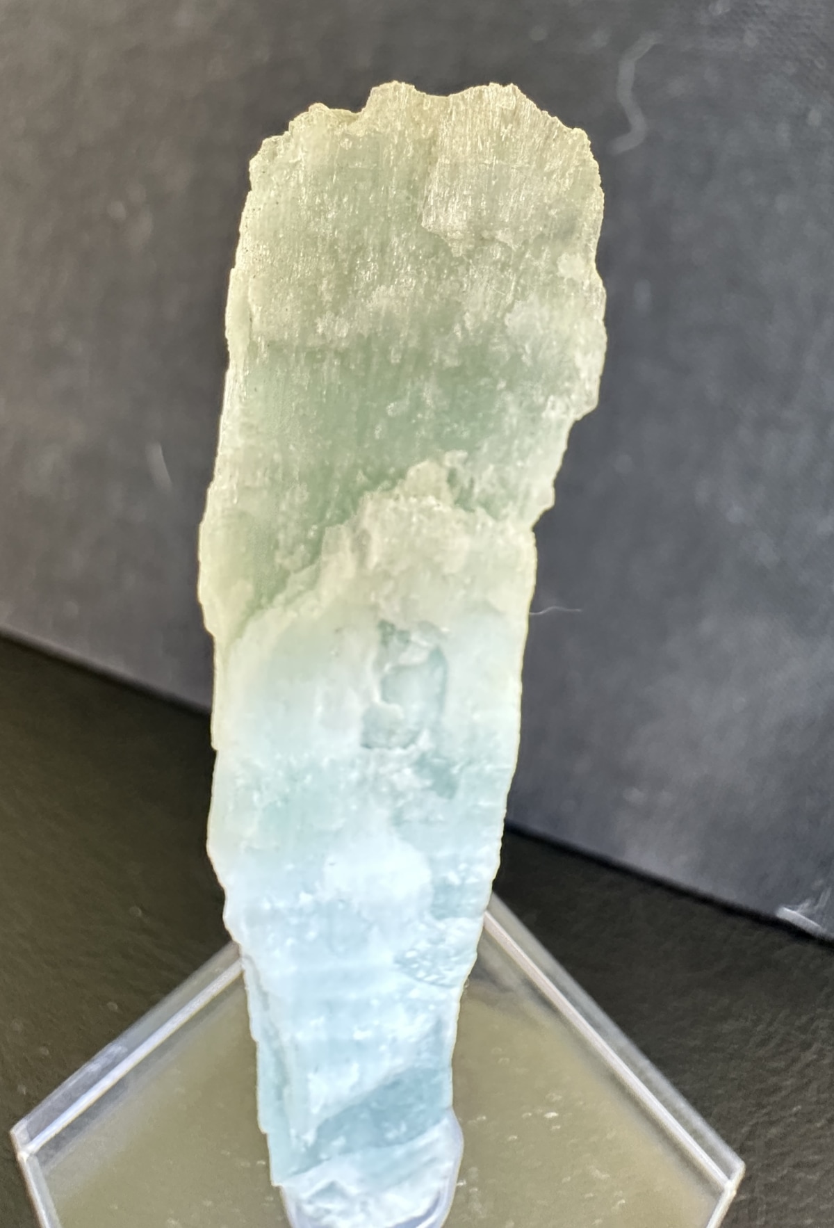 Aragonito Azul from San Giovanni Mine, Bindua, Iglesiente, Cerdeña, Italia — Terrium