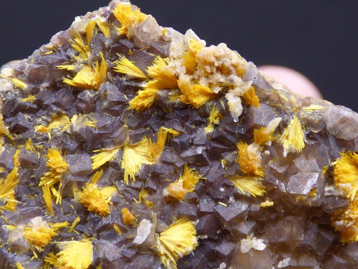Boltwoodita from Mina Rössing, Swakopmund, Erongo, Erongo Region, Namibia — Terrium