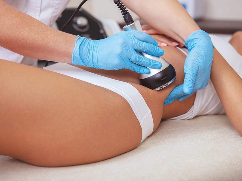 Aparatologia corporal em tratamento de perna e glúteo