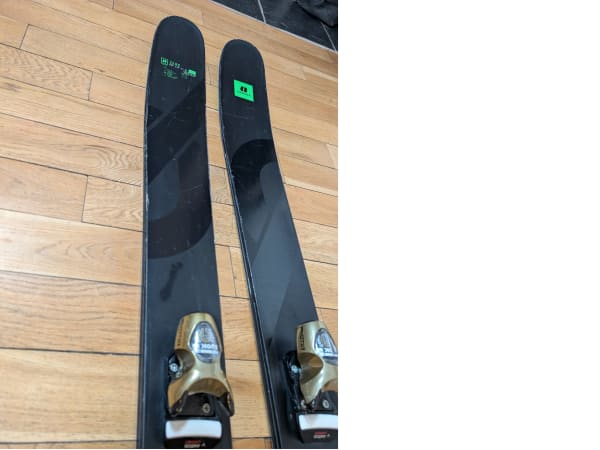 listing photo thumbnail 2/8