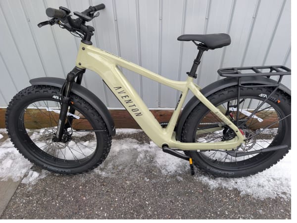 listing photo thumbnail 1/6