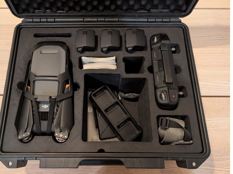 DJI Mavic 3 Classic Drone + RC Pro Controller + 3 Batteries + Hard Case -  (Kimberley)