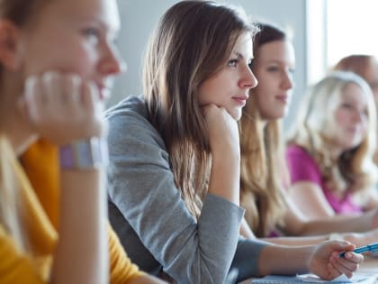 Выпускники Марий Эл могут подать заявление в колледж на портале Госуслуг