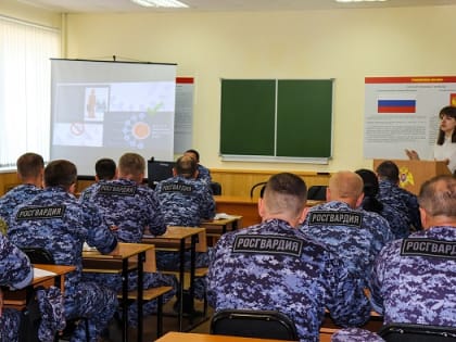 В Йошкар-Оле перед росгвардейцами выступили лекторы из МарГУ