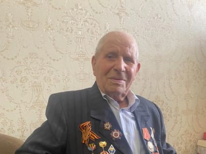 Сотрудники «Мариэнерго» поздравили ветерана Великой Отечественной войны Анатолия Алексеевича Шишкина