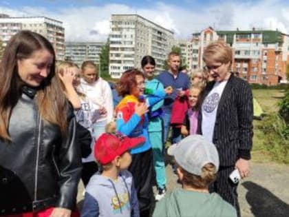 В Йошкар-Оле министр образования и науки Марий Эл посетила Республиканскую ярмарку дополнительного образования детей