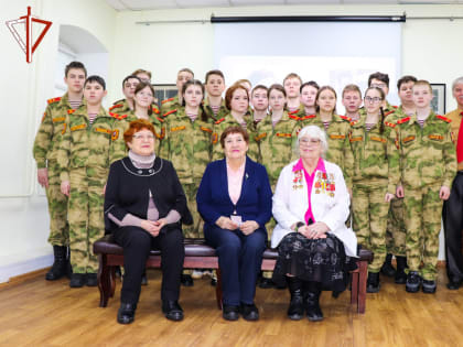 В Йошкар-Оле кадеты подшефного класса Росгвардии узнали о героических женщинах времен ВОВ