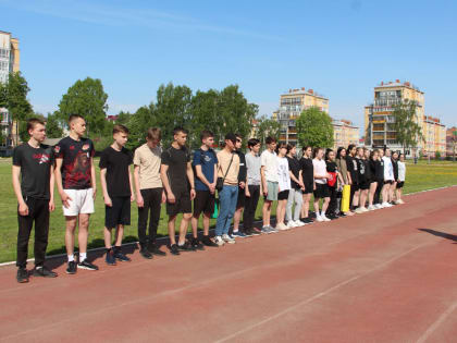 Юные жители Марий Эл, желающие поступить в вузы ФСИН, сдали зачеты на стадионе «Олимп»