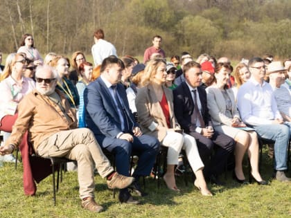 Юлия Раснянская приняла участие в церемонии закладки камня в основание нового круглогодичного реабилитационного центра «ШереШередарь»