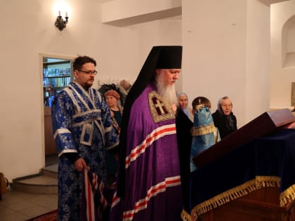 Епископ Феофан совершил Литургию в храме иконы Божией Матери «Взыскание погибших» г. Волжска