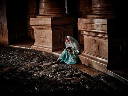 В Йошкар-Оле работает выставка «Земной град Иерусалим. Благодатный огонь»