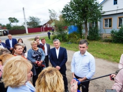 Станислав Воскресенский и Игорь Маковский приняли участие в общественной приемке новой системы уличного освещения в городе Шуя