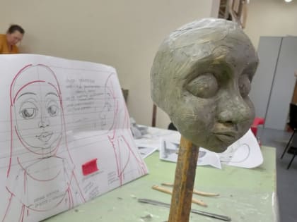 В театре кукол в Йошкар-Оле к грандиозной премьере лепят новых кукол