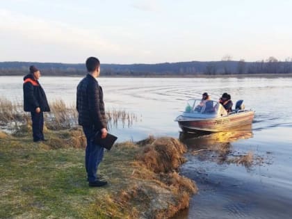 Спасатели подняли на берег тело мужчины, утонувшего в понедельник в Волге