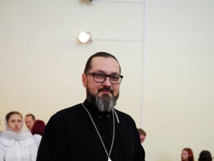 В медколледже прошел фестиваль рождественской песни на латинском языке