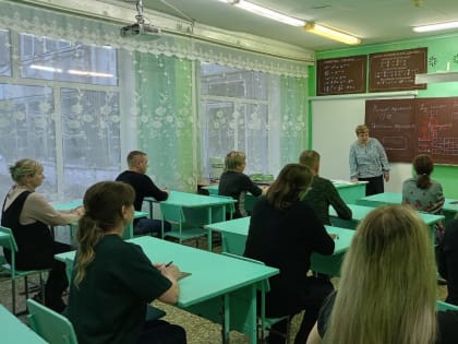 В школе №27 в Йошкар-Оле родители выпускников написали ЕГЭ