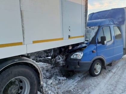 В Мари-Турекском районе столкнулись два автомобиля, есть пострадавшие