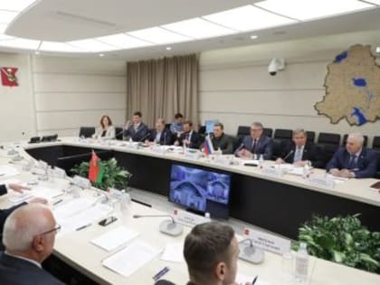 Сенатор Сергей Мартынов обсудил с коллегами перспективы межрегионального сотрудничества России и Беларуси