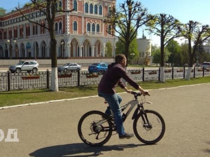 В полтора раза больше хотят сделать МРОТ в России