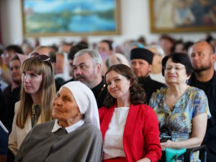 В Йошкар-Оле Владимир Легойда встретился с православными волонтерами