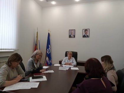 Марина Островская провела прием граждан в приемной Председателя Партии