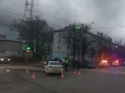 В Йошкар-Оле две иномарки не смогли разъехаться на одном перекрёстке
