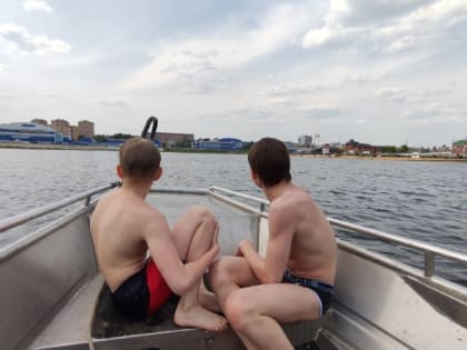 В Оршанке правоохранители задержали разбившего чужие окна местного жителя