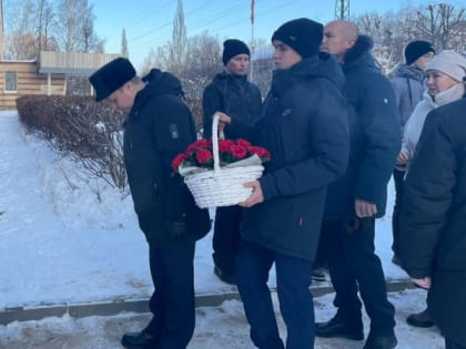 В йошкар-олинской школе открыли доску Памяти, посвященную погибшему на СВО выпускнику