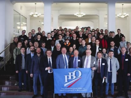 Студенты Волгатеха представили свои научные работы на конференции «Вакуумная техника и технология»