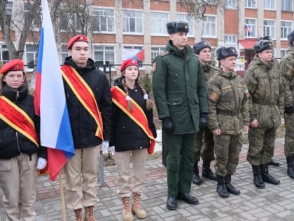 Выставка русского мундира и казачьей военной атрибутики прошла в одной из школ Марий Эл