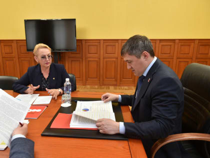 Светлана Денисова представила итоги деятельности за 2022 год губернатору Пермского края Дмитрию Махонину
