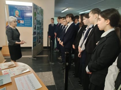 27 января в лицее № 11 имени Т.И. Александровой открылась выставка, посвященная блокадному Ленинграду