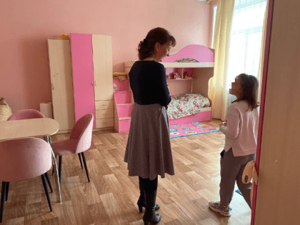 Юлия Раснянская посетила «Центр содействия семейному воспитанию и постинтернатного сопровождения (ГКУ ВО ЦССВ иПС)»