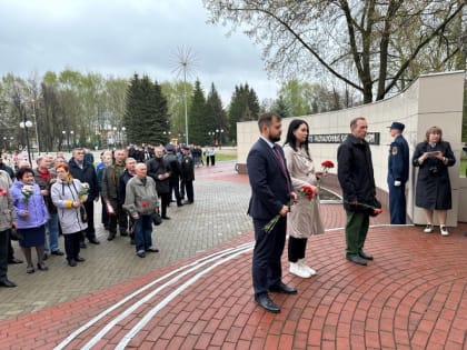 Единороссы почтили память участников ликвидации аварии на Чернобыльской АЭС
