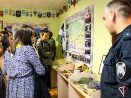 Студенты йошкар-олинского техникума побывали в гостях у бойцов отряда мобильного особого назначения