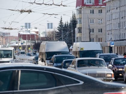Власти заявляют, что дефицита топлива в России нет