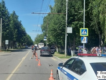 В Йошкар-Оле с места ДТП с тяжёлыми травмами госпитализировали пешехода