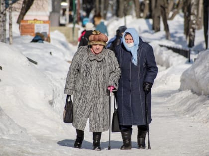 Прабабушки будут получать доплату к пенсии за находящихся на их иждивении правнуков